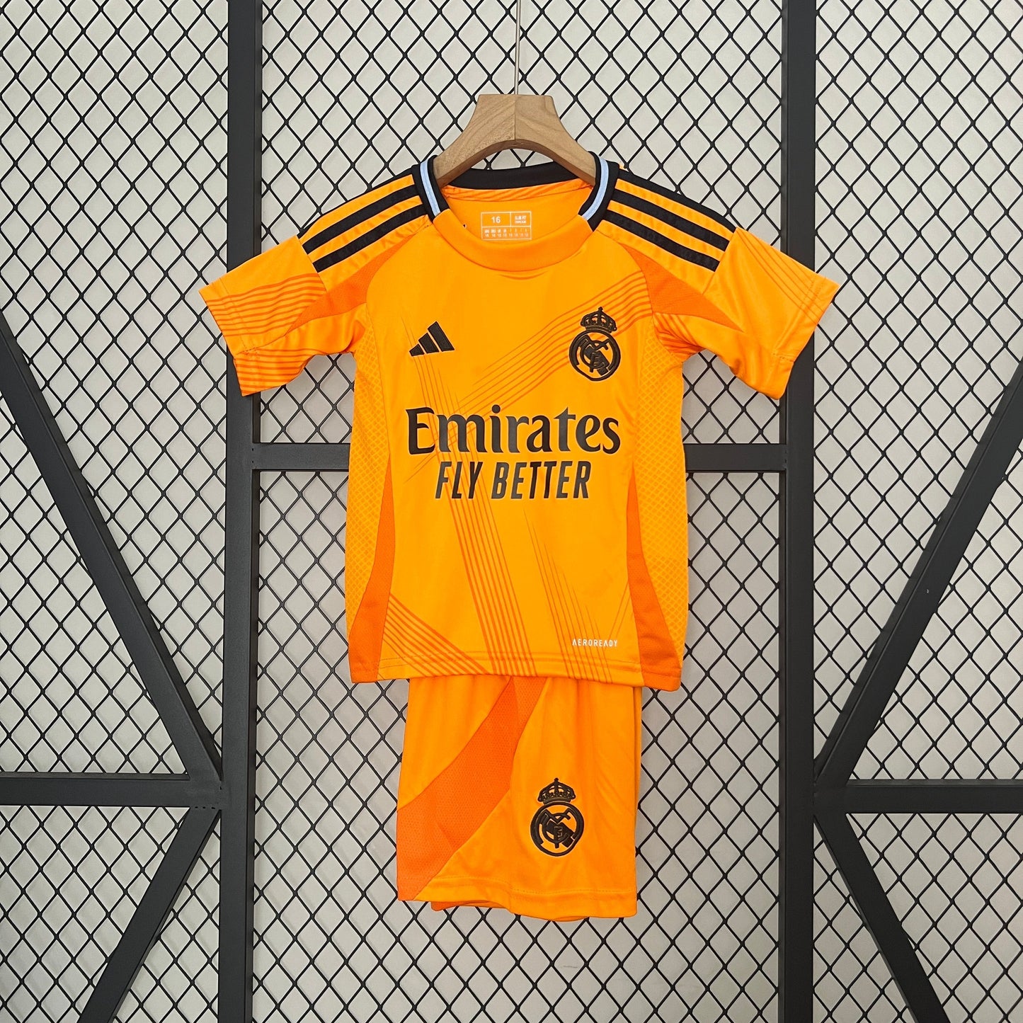 Conjunto Infantil Real Madrid Away 24/25