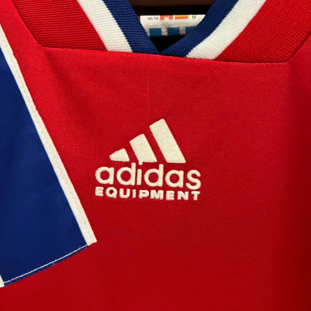 Camisa Retrô Torcedor Masculina Bayern de Munique 1993