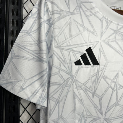 Camisa Real Madrid Pré Jogo 24/25 - Torcedor Masculina Lançamento