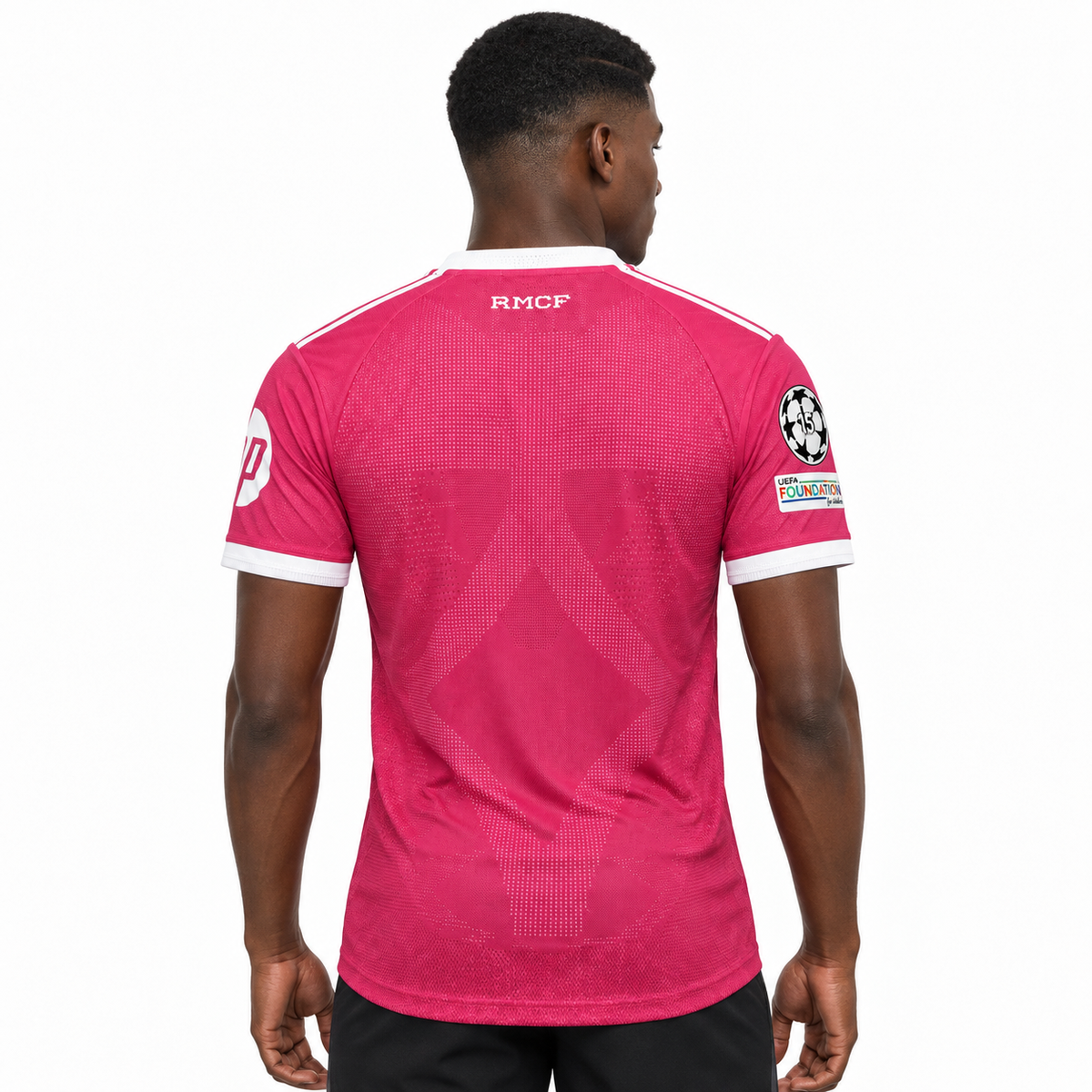 Camisa Real Madrid Third 26/27 Jogador Masculina Com Patchs – Rosa — modelo de costas