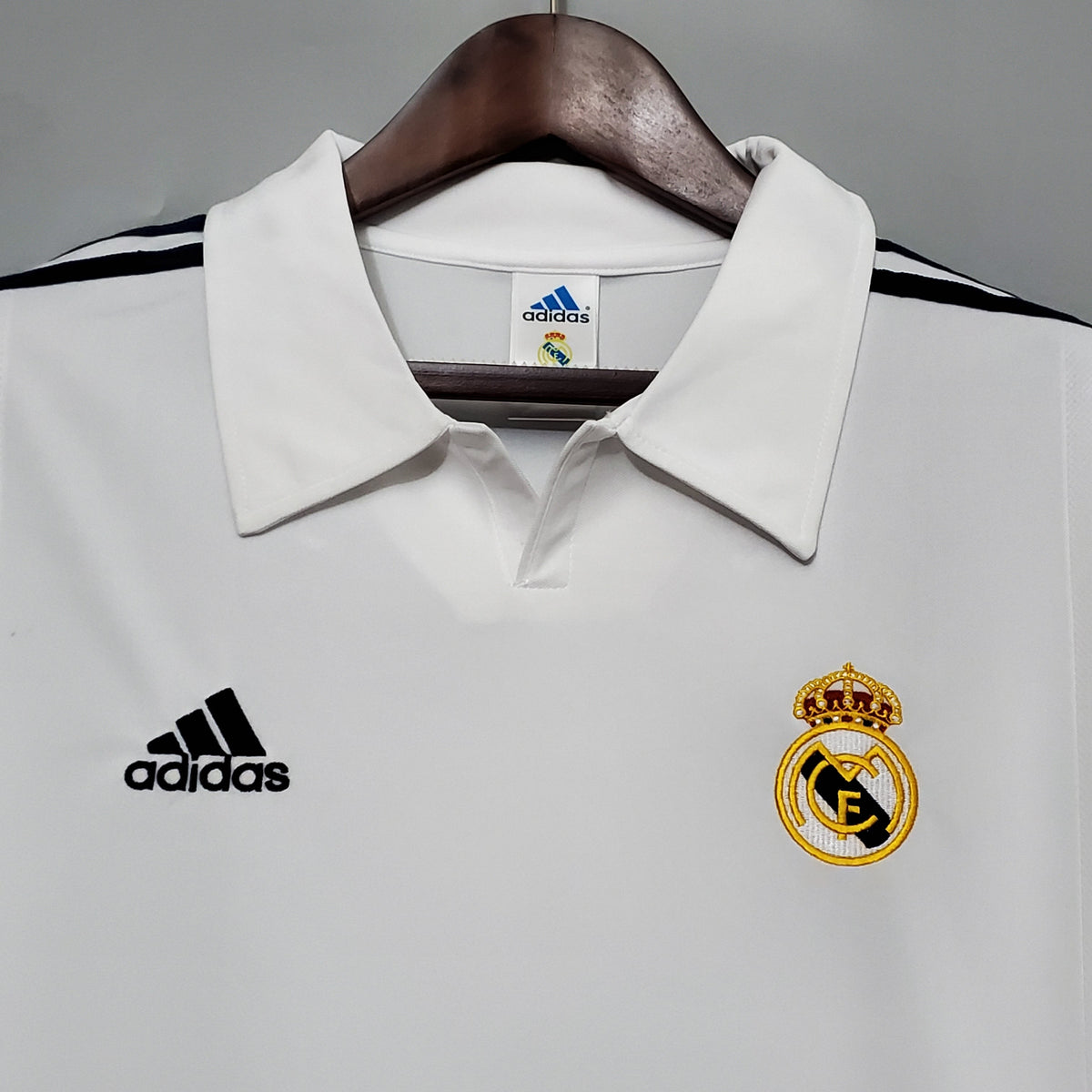 Camisa Manga Longa Retrô Torcedor Masculina Real Madrid 2002