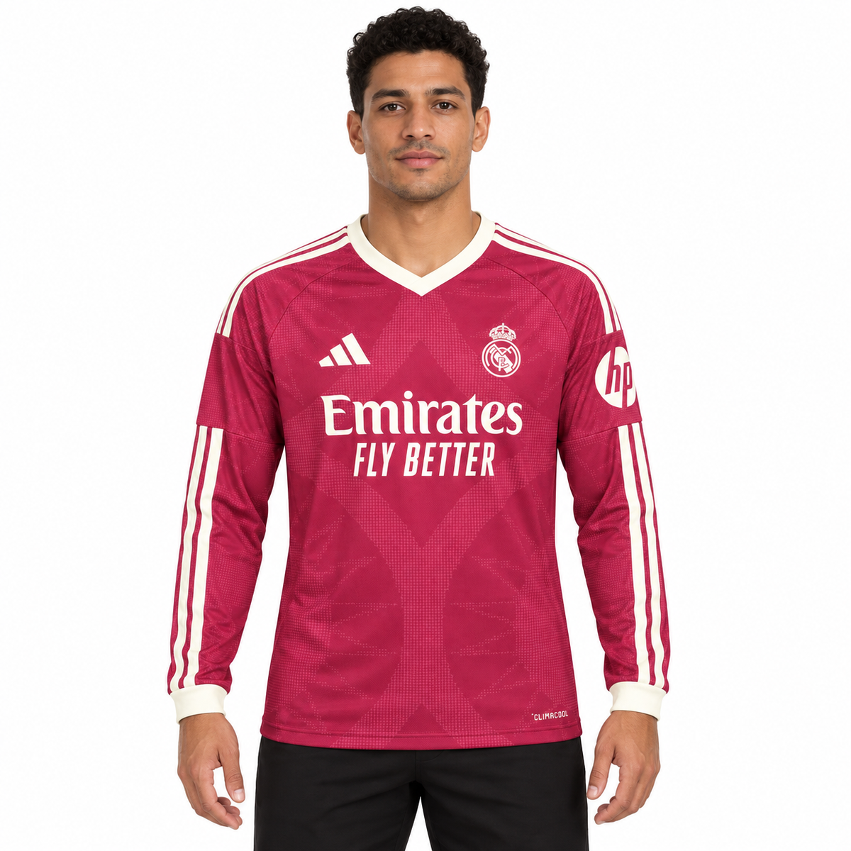 Camisa Real Madrid Third 26/27 Torcedor Masculina Manga Longa - Rosa — modelo de frente