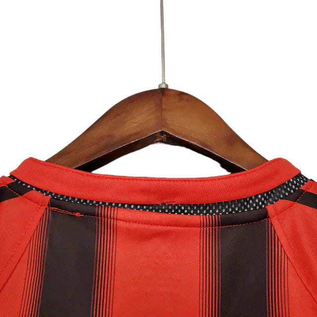 Camisa Milan Retrô 2004/2005 Vermelha e Preta