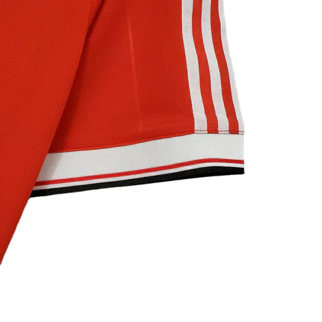 Camisa Retrô Torcedor Masculina Manchester United 1983
